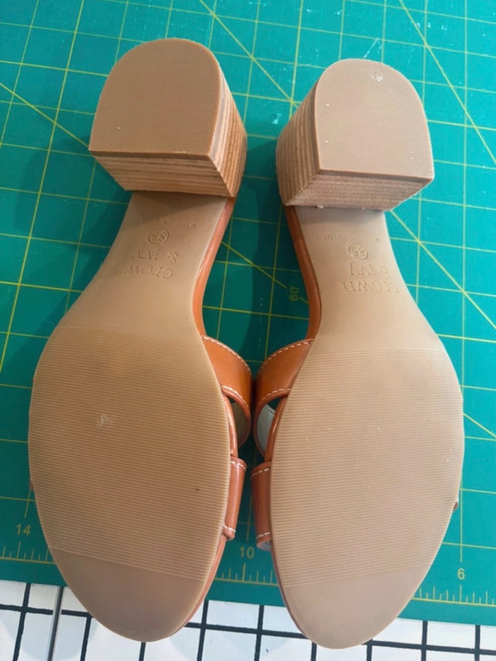 Sandals - Picture 4 of 6